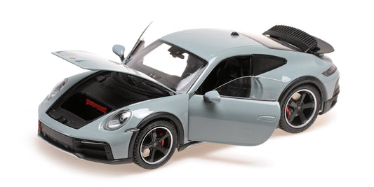 PORSCHE 911 DAKAR GREEN METALLIC 2022 - 1/18 - Minichamps