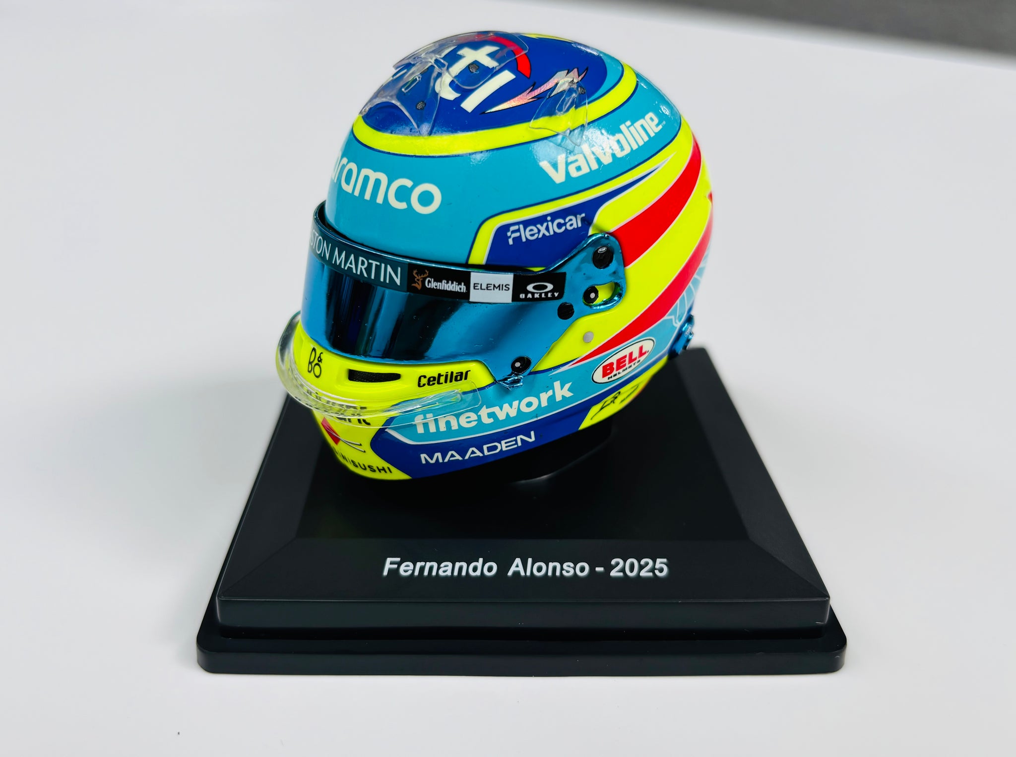 Fernando Alonso - 2025 - Helmet 1:5 - Spark – Triple Crown ModelStore