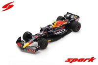 Red Bull - F1 RB18 Team Oracle Red Bull Racing n.11 (2022) 1:18 - Winner Singapore GP - Sergio Perez - Spark