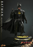 Batman (Modern Batsuit) 1/6 - The Flash - Hot Toys