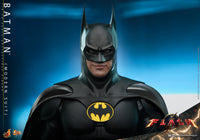 Batman (Modern Batsuit) 1/6 - The Flash - Hot Toys