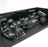 Mercedes - F1 W14 n°63 (2023) 1:18 - Bahrain GP - George Russell - Minichamps