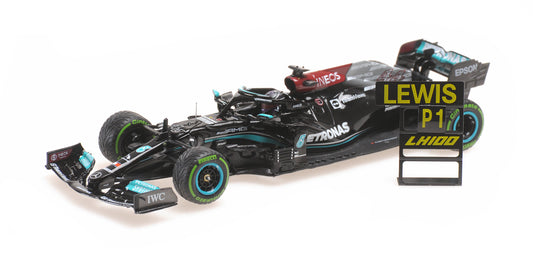 MERCEDES W12 LEWIS HAMILTON 100TH GP WIN SOTCHI 2021 WITH PITBOARD - 1/43 - Minichamps