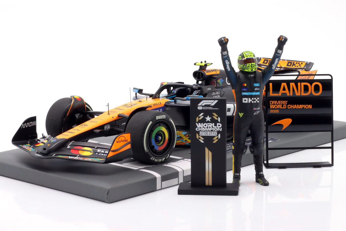 McLAREN MCL39 LANDO NORRIS WORLD CHAMPION ABU DHABI GP 2025 WITH STANDING FIGURINE PITBOARD & POSITION BOARD - 1/18 - Minichamps