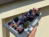 Toro Rosso - STR10 n°33 (2015) 1:18 - Max Verstappen - Minichamps