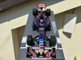 Toro Rosso - STR10 n°33 (2015) 1:18 - Max Verstappen - Minichamps