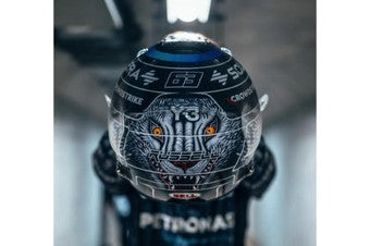 HELMET George Russell GP Japan 2026 1:5 - Spark - 5HF257