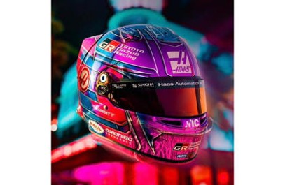 HELMET Esteban Ocon - GP Miami 2026 1:5 - Spark - 5HF261