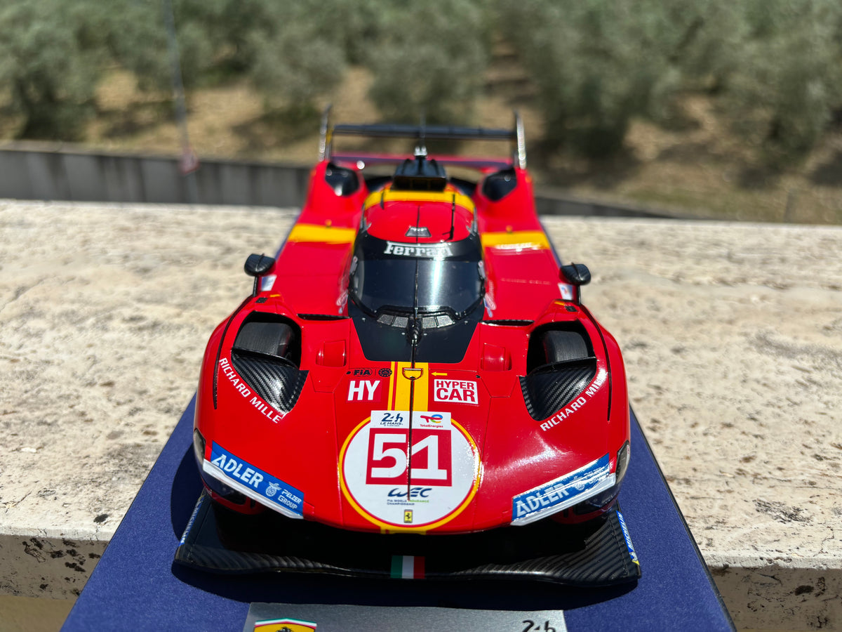 Ferrari - 499P Hypercar (2023) N*51 Winner Le Mans 1:18 - Plexi Case - Looksmart