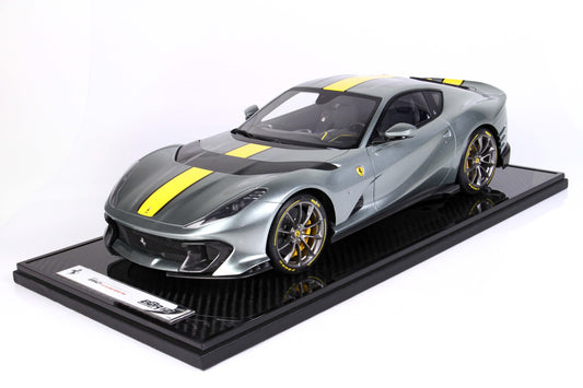 FERRARI 812 COMPETIZIONE YELLOW STRIPE COBURN GREY 1:12 - BBR Models - BBR1215A