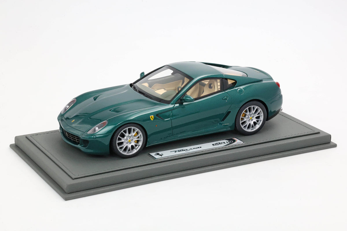 FERRARI 599 GTB FIORANO 2006 TAILOR MADE - MADE IN ITALY ONE OFF VERDE PINO - INTERNI CREMA E VERDE 1:18 - BBR Models - BBR1871G