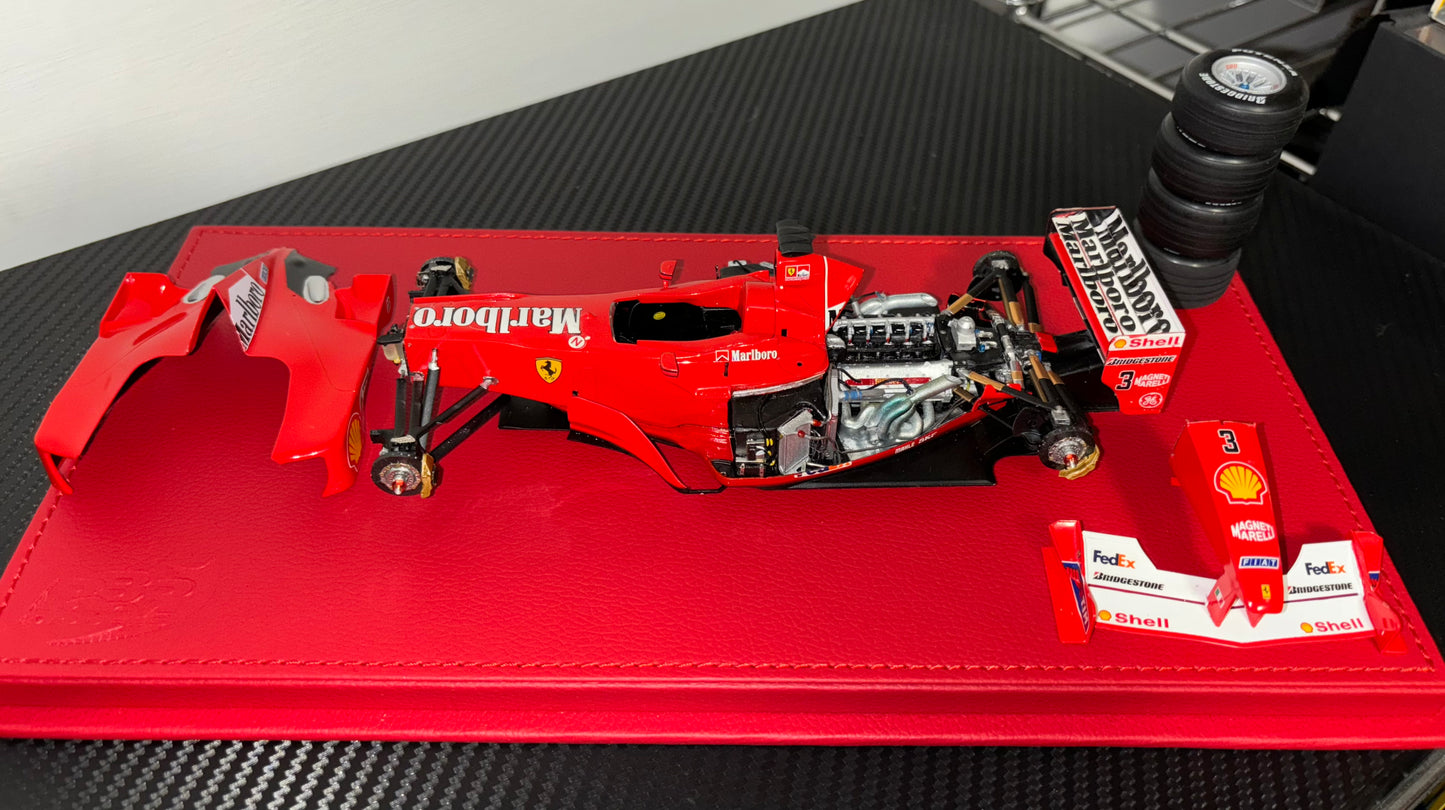 Ferrari F1-2000 - 1:20 - Michael Schumacher - Top Studio - (w/Plexi)
