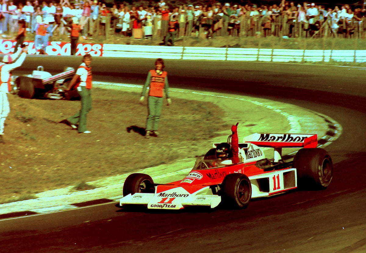 McLaren - M23 No.11 (1976) 1:12 - James Hunt - Pole position, Fastest Lap, Winner Watkins Glen GP - GP1246A - GP Replicas