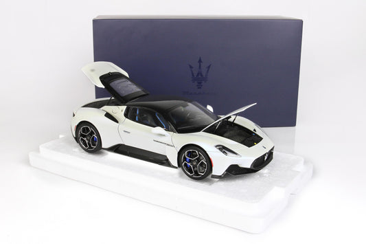 MASERATI MC20 DIECAST FULL OPEN BIANCO AUDACE TETTO NERO 1:18 - BBR Models - HE180051A