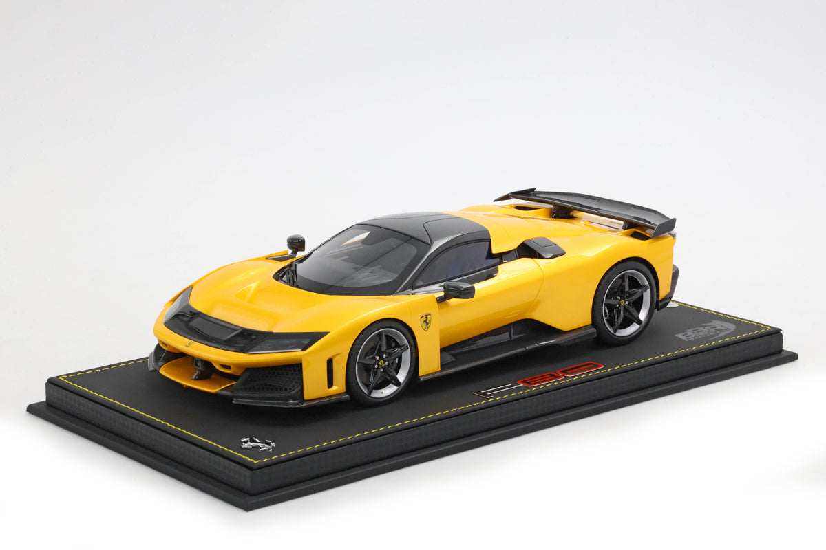 FERRARI F80 GIALLO TRISTRATO FRENI NERI - TETTO E ALETTONE CARBONIO 1:18 - BBR Models - P18253BGT