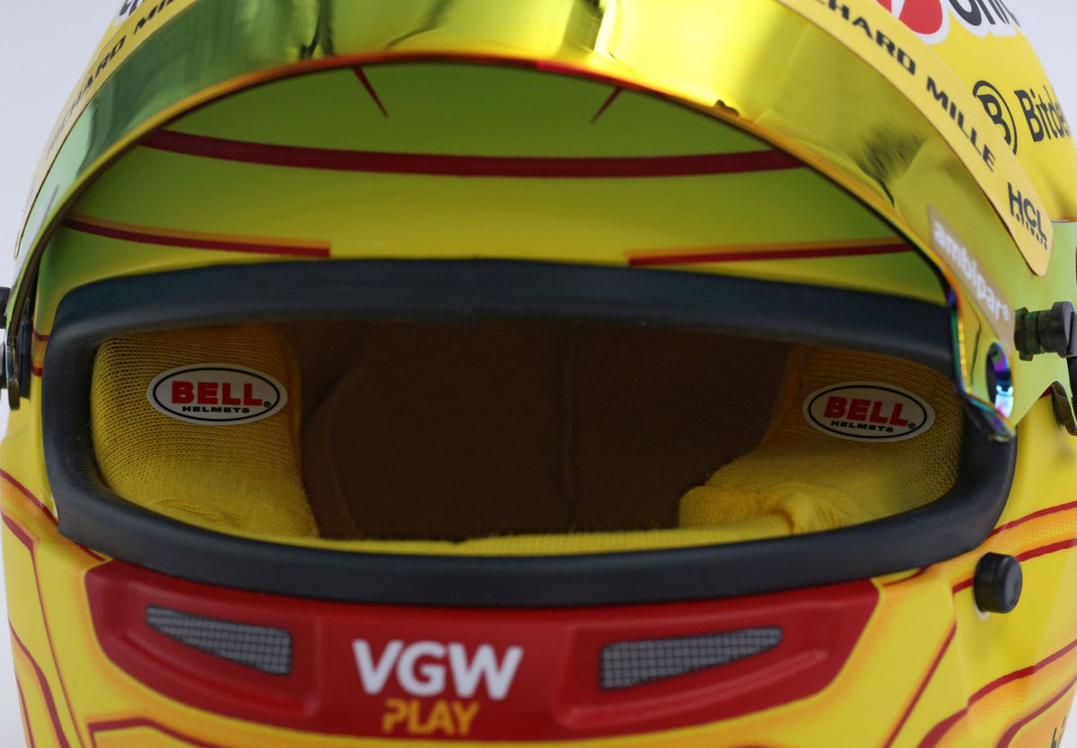 Lewis Hamilton 2025  Helmet Ferrari - 1:2 - Bell