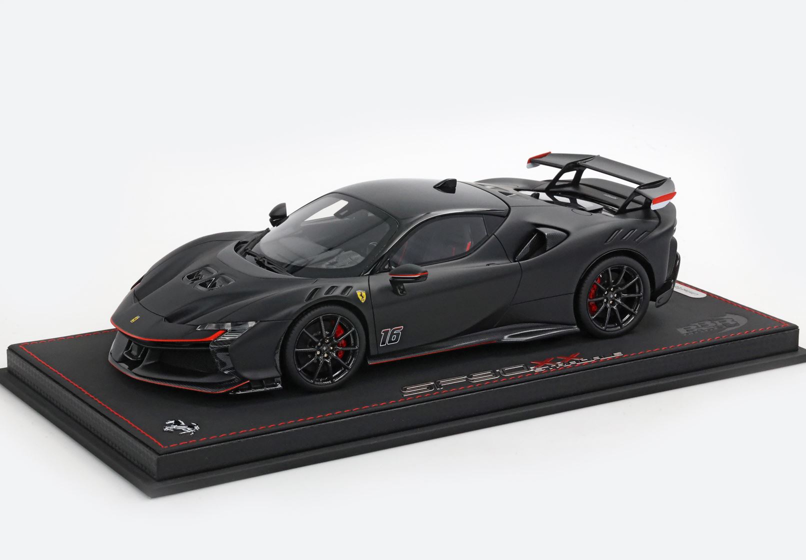 Ferrari - SF90 XX Stradale n°16 (2024) 1:18 - Stradale Race