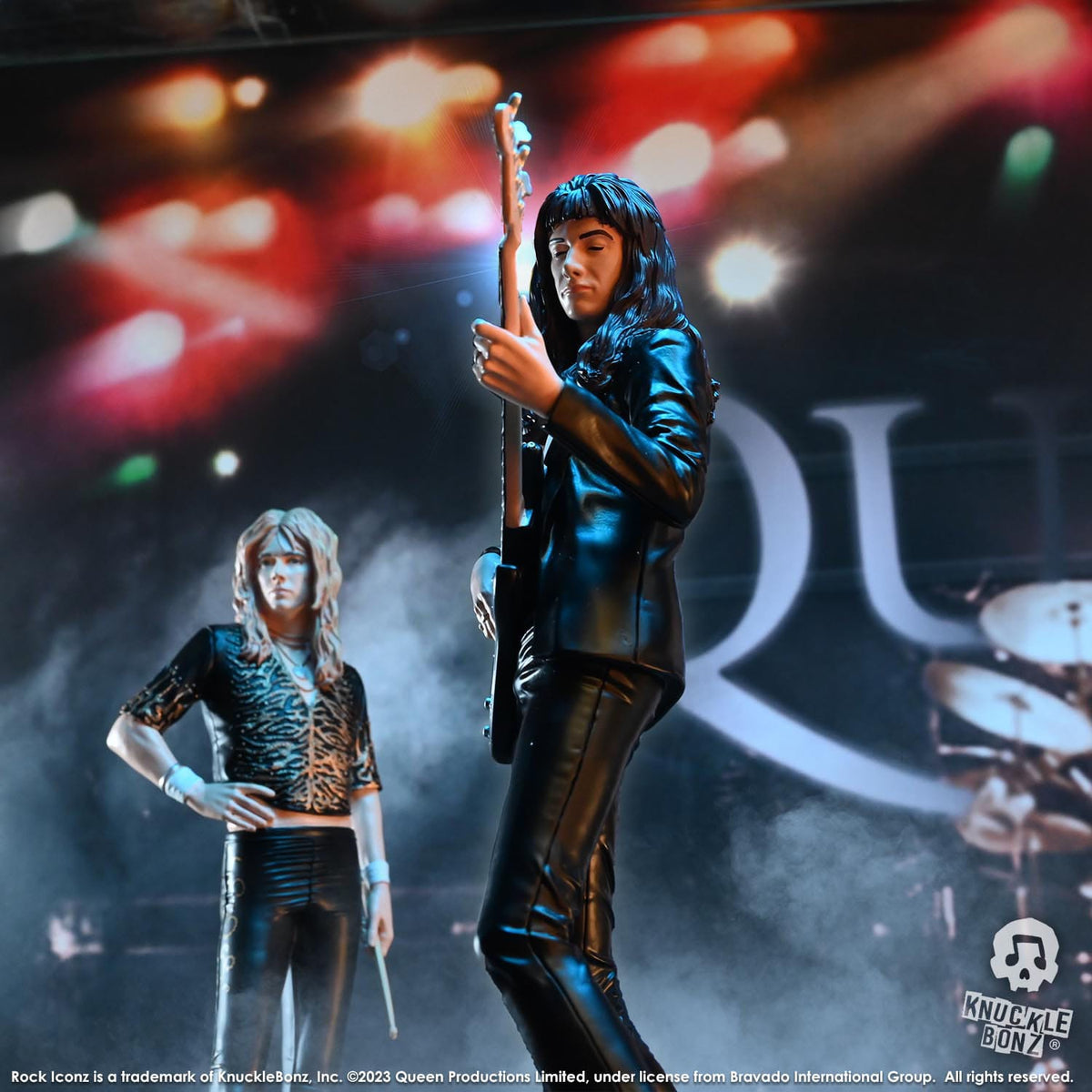 Queen Rock Iconz Statue - John Deacon II (Sheer Heart Attack Era) 23 cm