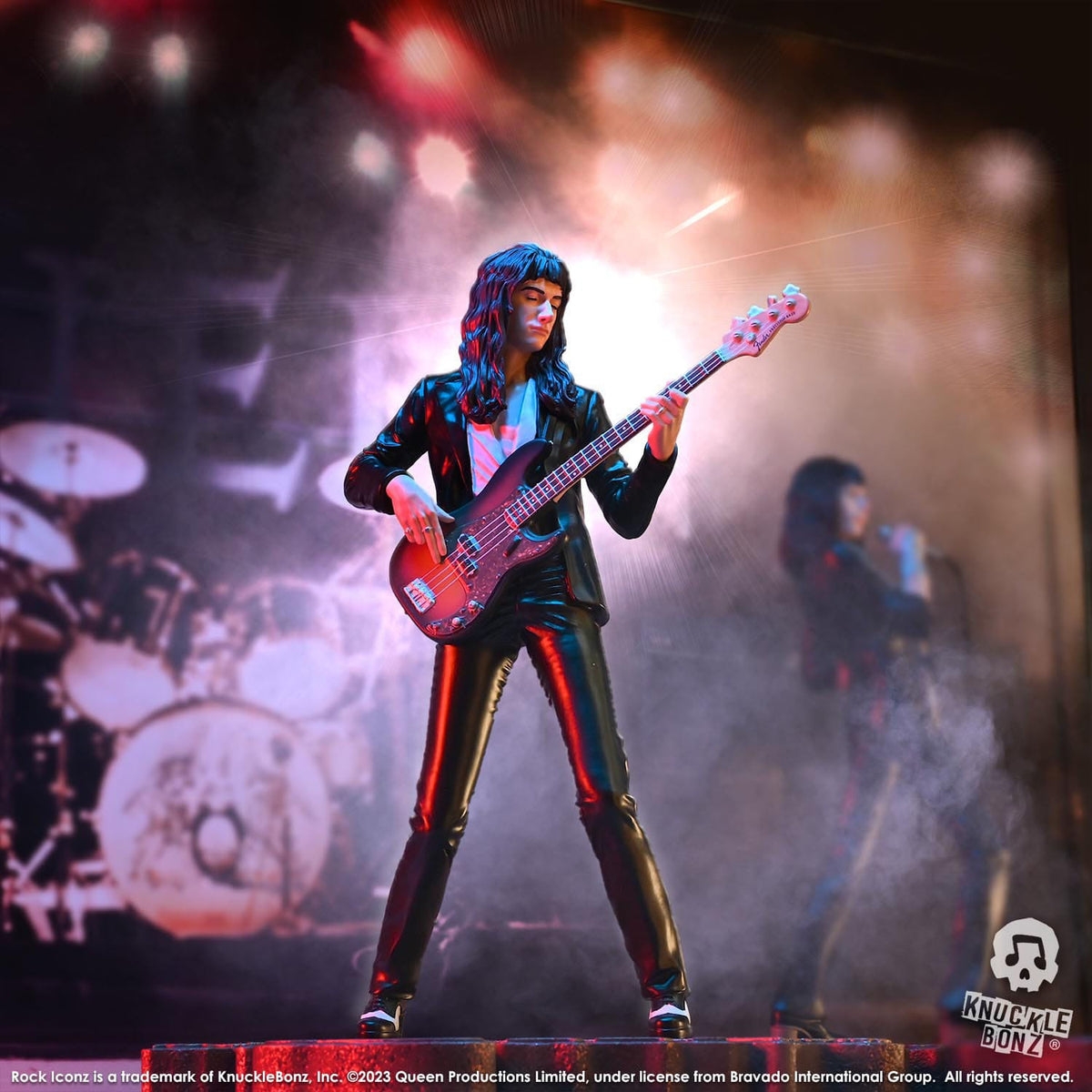 Queen Rock Iconz Statue - John Deacon II (Sheer Heart Attack Era) 23 cm