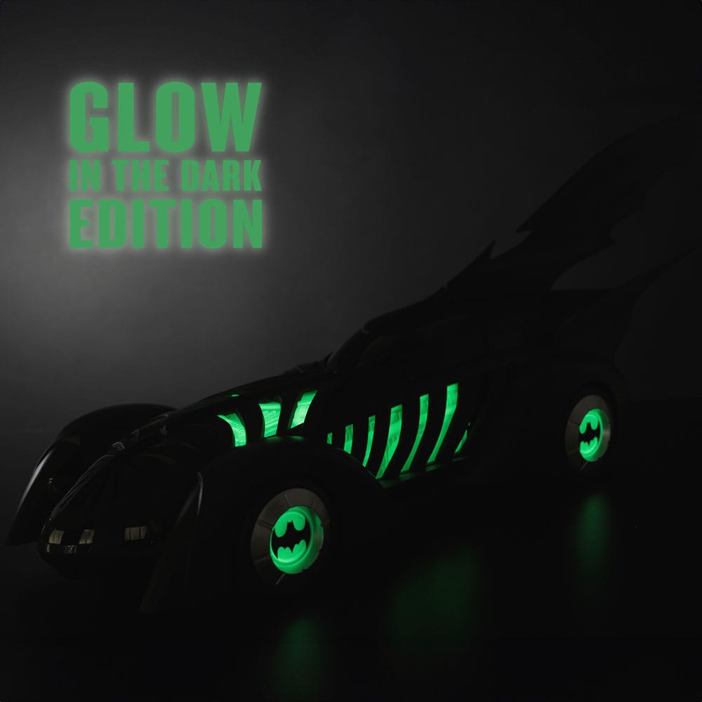 Batman Forever DC Multiverse Vehicle Batmobile Glow in the Dark Edition (Gold Label) 79 cm - McFarlane Toys