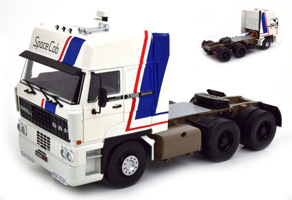 ROAD KING DAF 3300 SPACECAB 1982 WHITE/BLUE 1:18