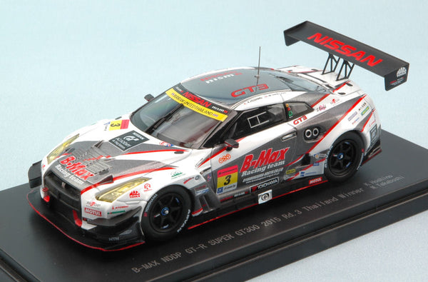 نيسان GT-R N.3 الفائز في تايلاند سوبر GT300 K.HOSHINO-M.TAKABOSHI 1:43