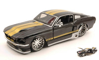 FORD MUSTANG GT 1967 BLACK W/GOLD STRIPES 1:24