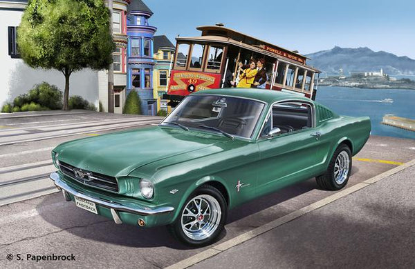 FORD MUSTANG 2+2 FASTBACK 1965 KIT 1:24