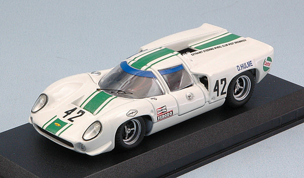 LOLA T70 COUPE  N.42 WINNER TOURIST TROPHY 1968 D.HULME 1:43