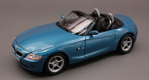 BMW Z 4 2002 BLUE 1:24