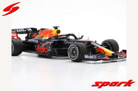Red Bull RB16B (2021) 1:18 - Max Verstappen Winner Dutch GP WORLD CHAMPION w/ PIT BOARDS 2021 - Spark