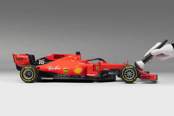 Ferrari SF90 1:8 - Charles Leclerc 2019 - Amalgam