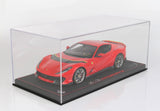 Ferrari 812 Competizione 1:18 - 2021 rosso Corsa 322 con striscia orizzontale