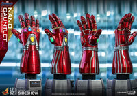 Avengers Endgame - Life-Size Replica 1:1 (52 cm) Nano Gauntlet - Hot Toys