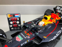 Red Bull - F1 Racing RB18 n.1 (2022) 1:18 - Max Verstappen - Winner Saudi Arabian GP - Spark