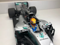 Mercedes - AMG F1 W08 n.44 (2017) 1:18 - World Champion Lewis Hamilton - Minichamps
