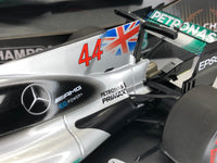 Achetez MERCEDES AMG W08 LEWIS HAMILTON RUSSIAN GP 2017 WORLD CHAMPION F1 2017 Achetez MERCEDES AMG W08 LEWIS HAMILTON RUSSIAN GP 2017 WORLD CHAMPION F1 2017