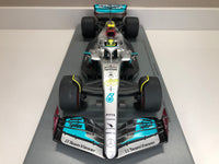 Mercedes - AMG F1 W13E n.44 (2022) 1:18 - 3rd Bahrain GP - Lewis Hamilton - With Showcase - Special Box - Spark