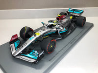 Mercedes - AMG F1 W13E n.44 (2022) 1:18 - 3rd Bahrain GP - Lewis Hamilton - With Showcase - Special Box - Spark