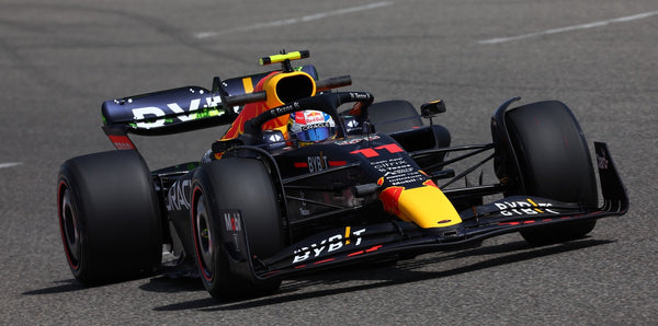 ريد بُل - F1 RB18 Team Oracle Red Bull Racing n.11 (2022) 1:43 - جائزة البحرين الكبرى - سيرجيو بيريز - مينيتشامبس 