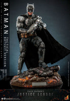 Batman - Zack Snyder`s Justice League Movie - Action Figure - (1:6 - 33 cm) - (Tactical Batsuit Version) - DC Comics - Hot Toys