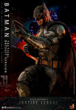 Batman - Zack Snyder`s Justice League Movie - Action Figure - (1:6 - 33 cm) - (Tactical Batsuit Version) - DC Comics - Hot Toys